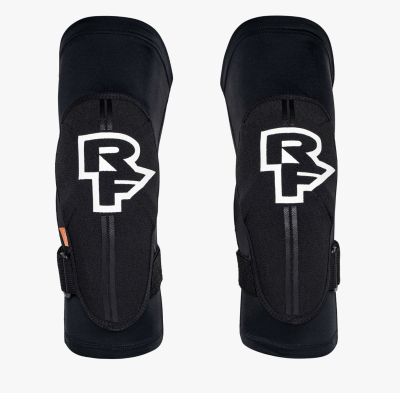 Наколенники Race Face Indy Knee Stealth фото в интернет-магазине FrontFlip.Ru