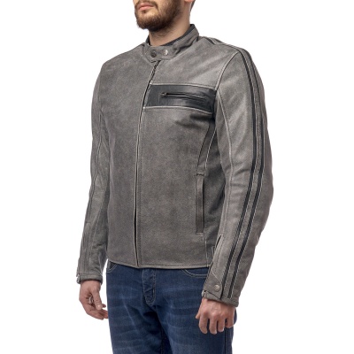 Мотокуртка кожаная