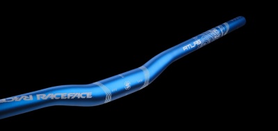 Руль Race Face Atlas Riser 785x12x31.8 Blue (HB12A31.8BLU) фото в интернет-магазине FrontFlip.Ru