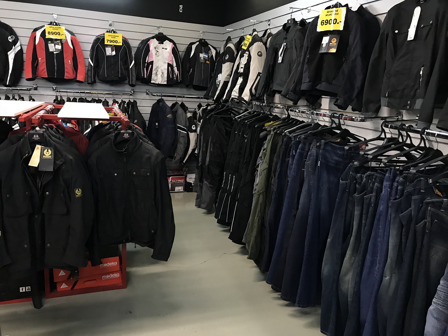 Пройдёмся по магазинам FrontFlip