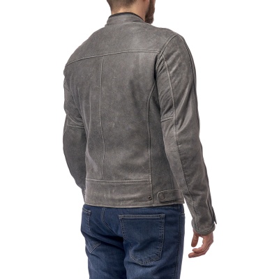 Мотокуртка кожаная