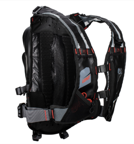 Рюкзак-гидропак Leatt Moto HydraDri WP 2.0 Titanium фото в интернет-магазине FrontFlip.Ru