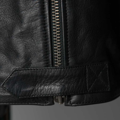 Мотокуртка кожаная