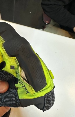 FIVE Перчатки TFX1 GTX fluoyellow/grey (S)_левая_лопнула_брак фото в интернет-магазине FrontFlip.Ru