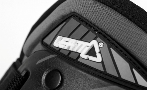 Наколенники Leatt Dual Axis Knee & Shin Guard Black/Red фото в интернет-магазине FrontFlip.Ru